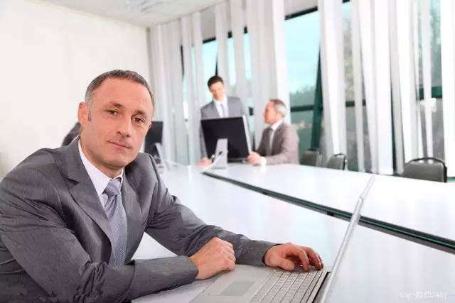 準(zhǔn)確定好人生六個(gè)五年計(jì)劃，利用工作的有效30年時(shí)間，獲取除甲醛加盟的***收益