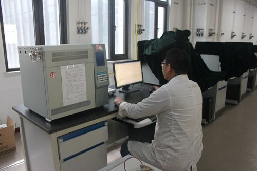 iPhoneX售價(jià)999美元，當(dāng)您心疼并給腎套殼時(shí)，甲醛危害也來啦，除甲醛最有效方法您需要了解