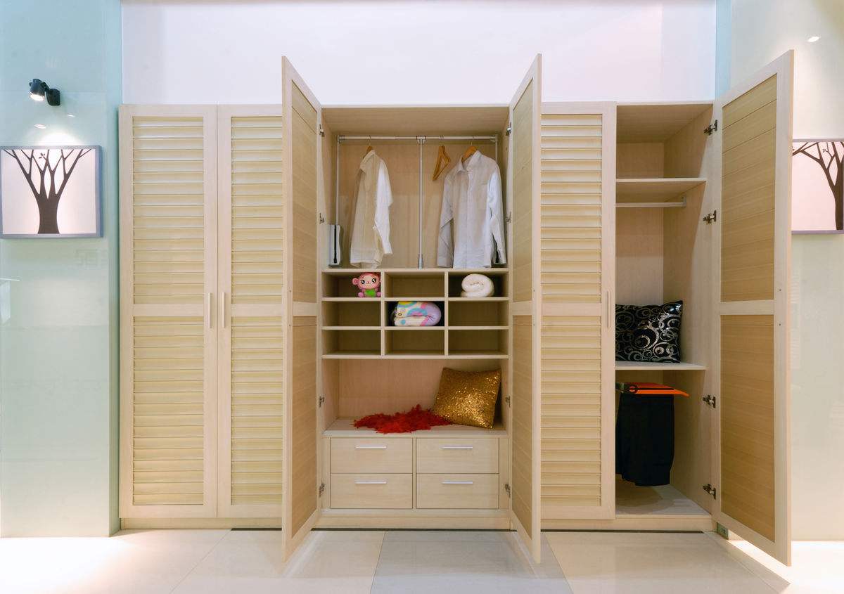 衣柜有甲醛導(dǎo)致衣服有甲醛？衣柜甲醛超標(biāo)怎么辦