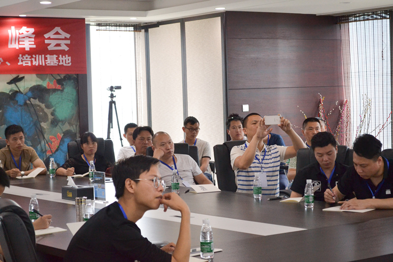 中國室內裝飾協(xié)會室內環(huán)境凈化治理專業(yè)委員會浙江中心第二期除醛技術交流峰會圓滿結束！