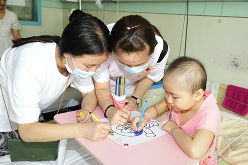 室內(nèi)甲醛超標(biāo)怎么辦？為了快樂暑假，父母必須這么做！