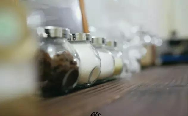 21天3000元重裝出租屋 除甲醛莫忘記！