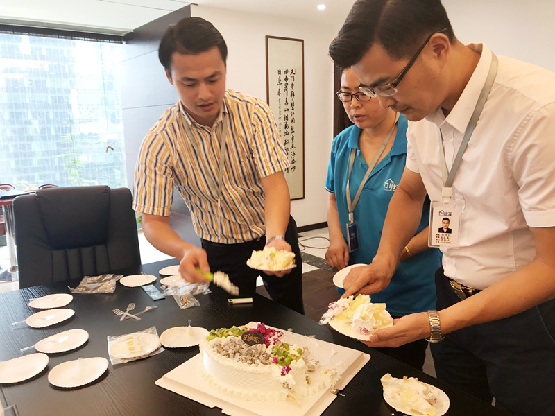 【7月生日會(huì)】喂——請問你是在網(wǎng)紅公司上班嗎？