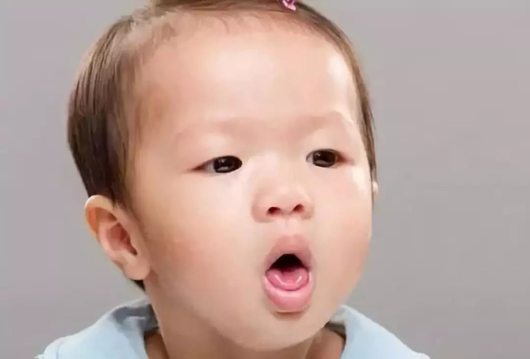 4歲男孩和媽媽辦“婚禮”，真相令人淚崩！