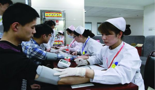 平時(shí)不注意甲醛超標(biāo)，50歲女子劇烈頭痛、惡心干嘔，一查已是癌癥晚期！