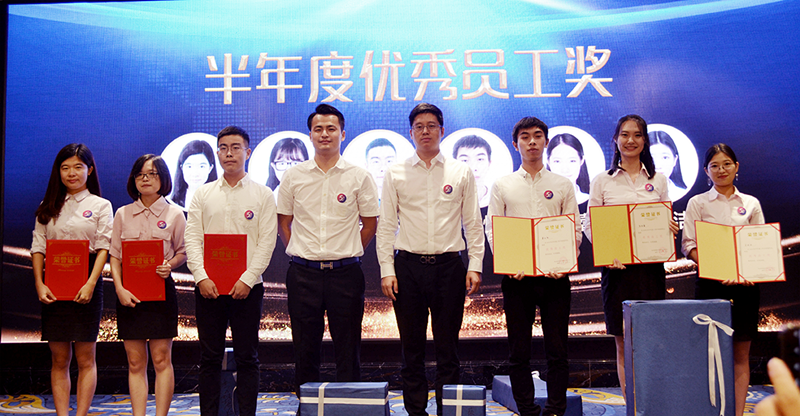 創(chuàng)綠家環(huán)保2018年中工作會(huì)議暨5周年慶典圓滿結(jié)束！