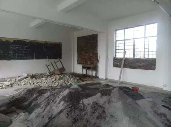 開(kāi)學(xué)倒計(jì)時(shí)，學(xué)校除甲醛讓熊孩子們?cè)獨(dú)鉂M(mǎn)滿(mǎn)迎接新學(xué)期！